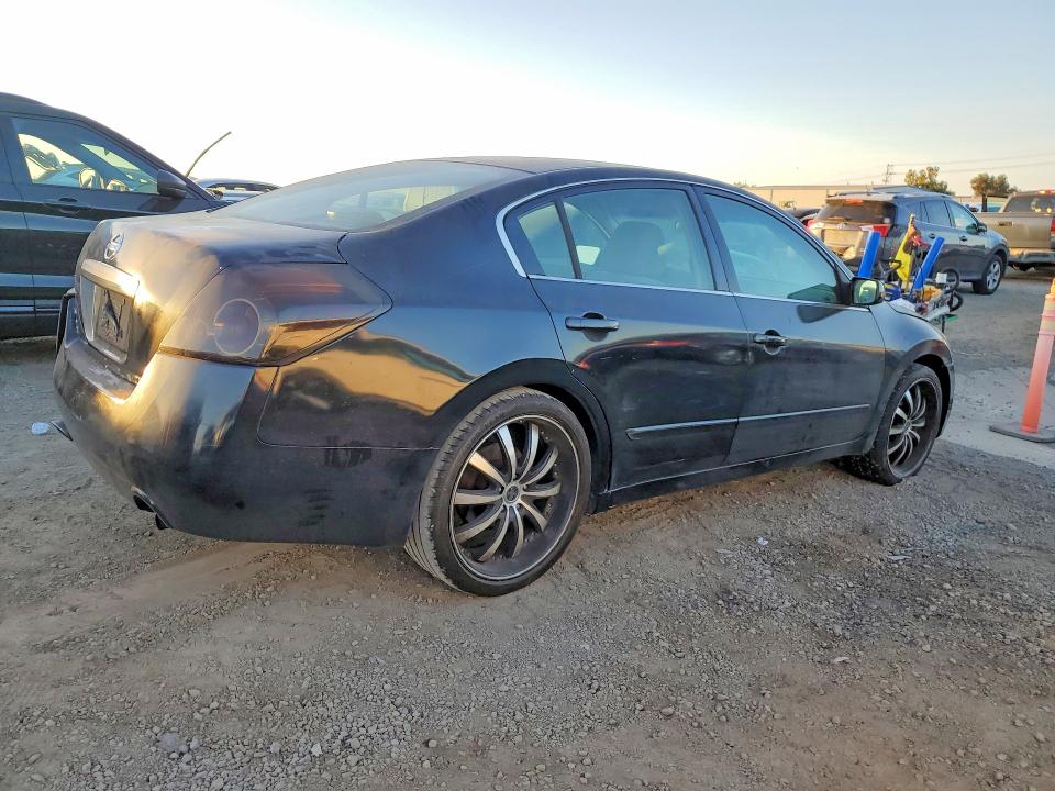 Photo 3 from auction – 2007 NISSAN ALTIMA 2.5 with VIN 1N4AL21EX7N437041