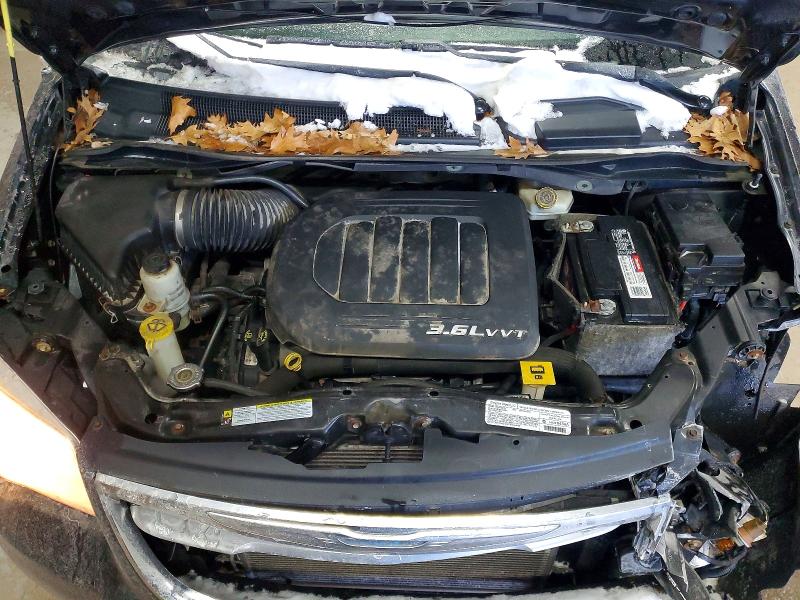 Photo 12 from auction – 2013 CHRYSLER TOWN & COU with VIN 2C4RC1CG7DR694209