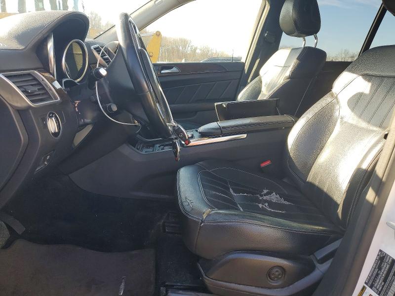 Photo 7 from auction – 2015 MERCEDES-BENZ GL with VIN 4JGDF6EE4FA529988