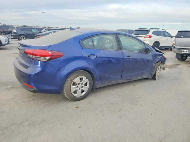Photo 3 from auction – 2017 KIA FORTE LX with VIN 3KPFK4A76HE151371
