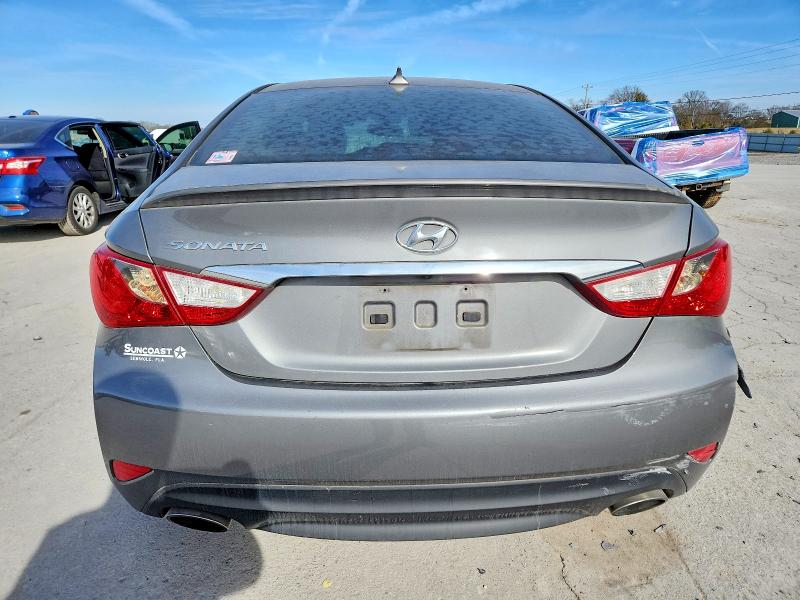 Foto 6 de la subasta – 2014 HYUNDAI SONATA con VIN 5NPEC4AC4EH823781