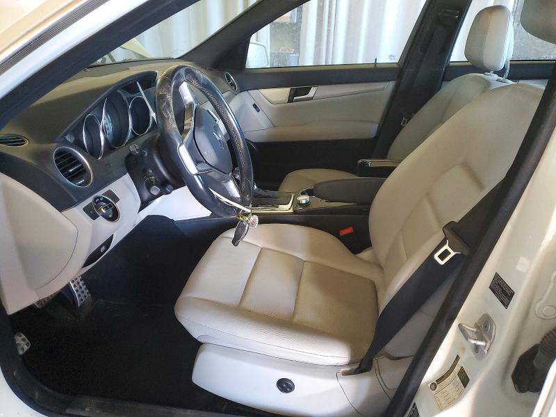 Photo 7 from auction – 2012 MERCEDES-BENZ C 300 4MAT with VIN WDDGF8BB2CR230235