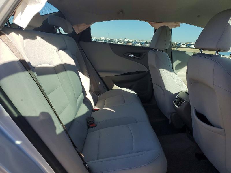 Photo 10 from auction – 2018 CHEVROLET MALIBU LT with VIN 1G1ZD5ST0JF157390