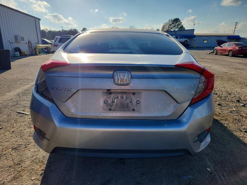 Photo 6 from auction – 2017 HONDA CIVIC LX with VIN 19XFC2F53HE031696