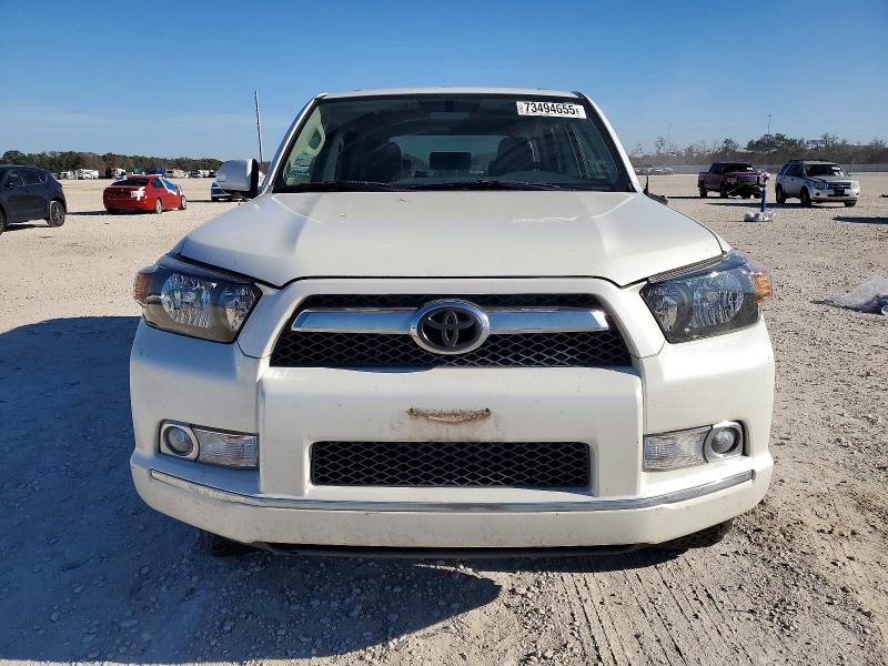 Photo 5 from auction – 2010 TOYOTA 4RUNNER SR with VIN JTEBU5JRXA5028007