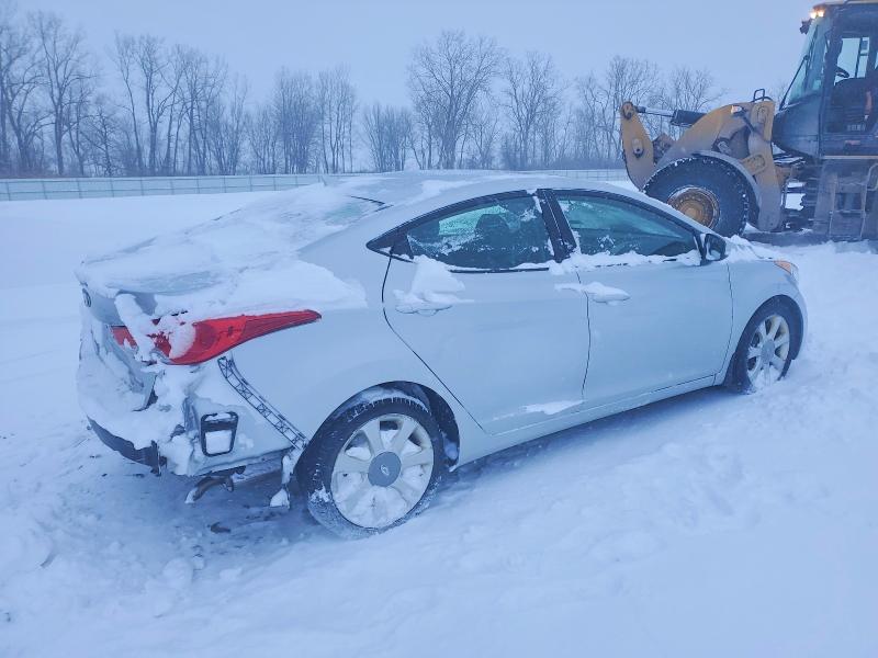 Photo 3 from auction – 2012 HYUNDAI ELANTRA GL with VIN 5NPDH4AEXCH146036
