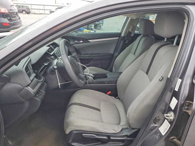 Photo 7 from auction – 2018 HONDA CIVIC LX with VIN 19XFC2F52JE001949