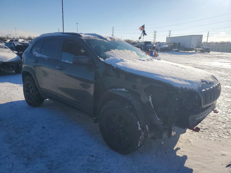 Photo 4 from auction – 2019 JEEP CHEROKEE T with VIN 1C4PJMBN7KD287635