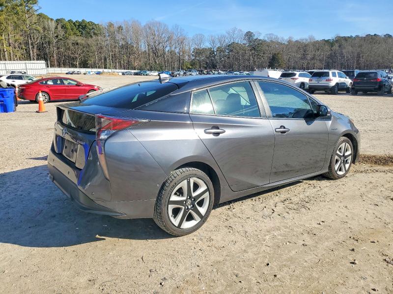 Photo 3 from auction – 2017 TOYOTA PRIUS with VIN JTDKARFU8H3036176