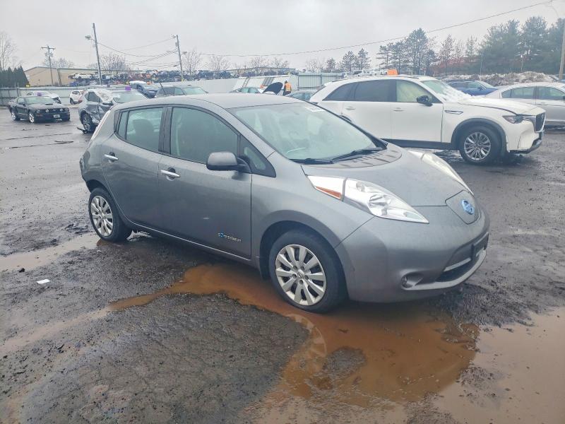 Photo 4 from auction – 2015 NISSAN LEAF with VIN 1N4AZ0CP1FC331301