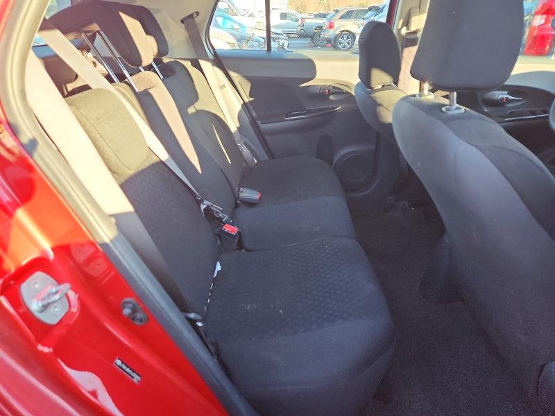 Photo 10 from auction – 2010 TOYOTA SCION XD with VIN JTKKU4B41AJ050995