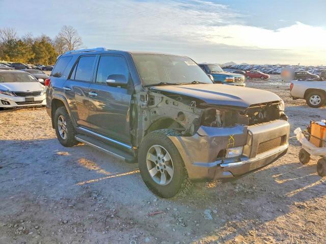 Photo 4 from auction – 2012 TOYOTA 4RUNNER SR with VIN JTEBU5JR5C5109306