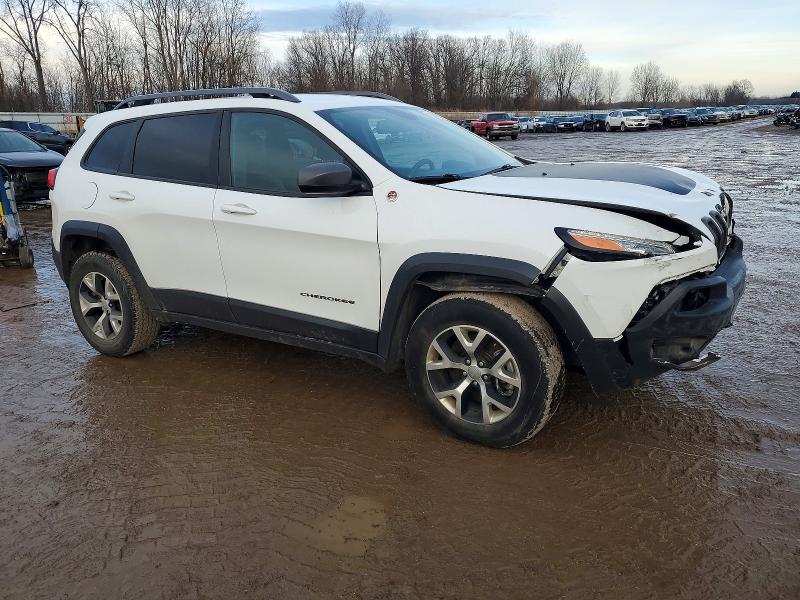 Photo 4 from auction – 2017 JEEP CHEROKEE T with VIN 1C4PJMBS1HW510688