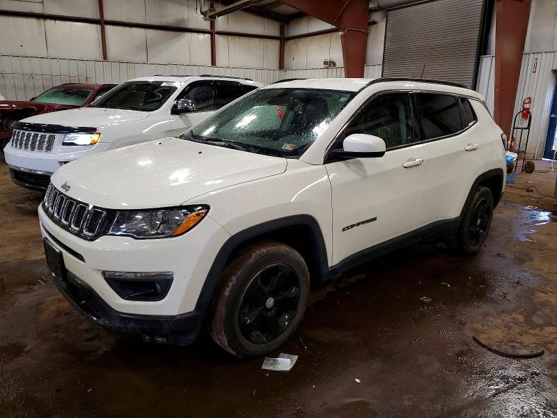 JEEP COMPASS LA 2019 with VIN 3C4NJDBB4KT690639 - Photo from auction