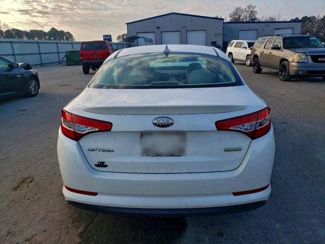 Photo 6 from auction – 2013 KIA OPTIMA HYB with VIN KNAGM4AD9D5044001