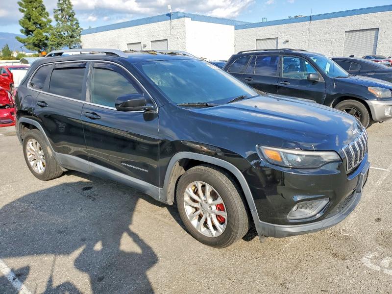 Photo 4 from auction – 2019 JEEP CHEROKEE with VIN 1C4PJLCB5KD396495