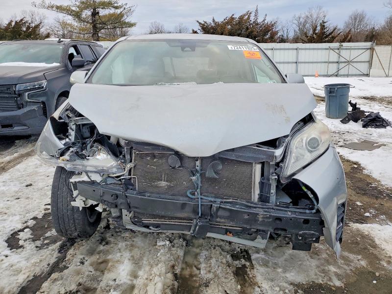 Photo 5 from auction – 2020 TOYOTA SIENNA LE with VIN 5TDKZ3DC7LS064252
