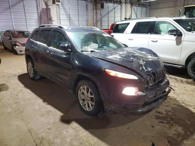 Photo 4 from auction – 2016 JEEP CHEROKEE with VIN 1C4PJMCS2GW204886