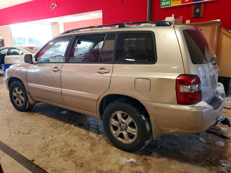 Photo 2 from auction – 2005 TOYOTA HIGHLANDER with VIN JTEEP21A250109843