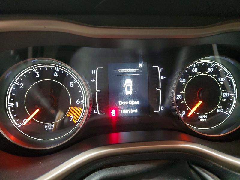 Photo 9 from auction – 2014 JEEP CHEROKEE with VIN 1C4PJLCB6EW225649