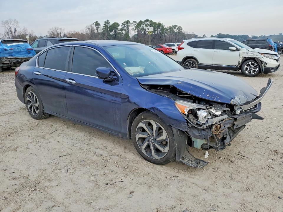 Photo 4 from auction – 2016 HONDA ACCORD with VIN 1HGCR2F89GA115228