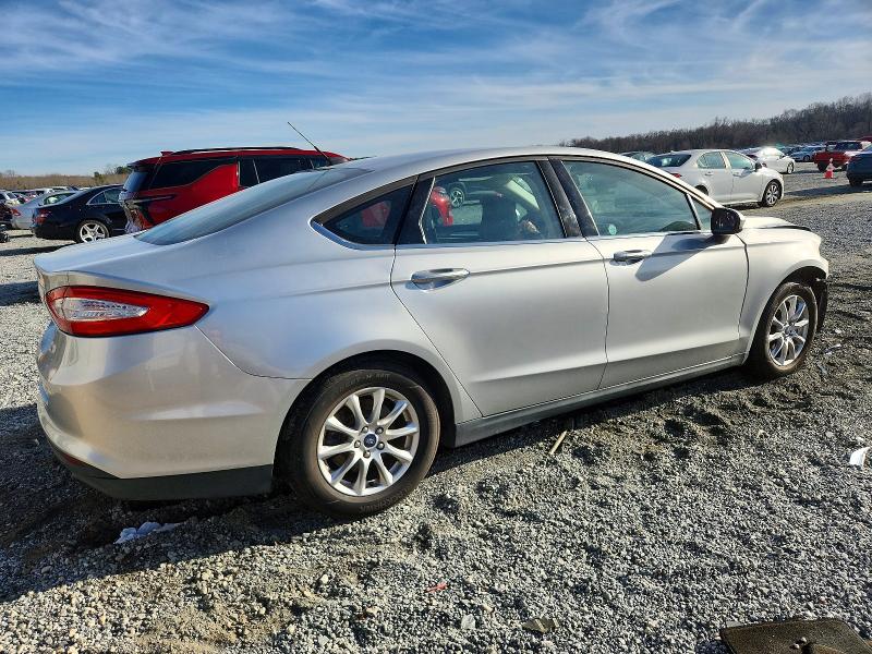 Photo 3 from auction – 2015 FORD FUSION S with VIN 3FA6P0G73FR274073