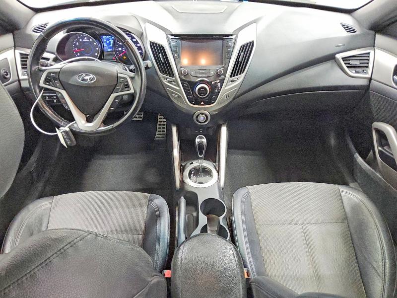 Foto 8 de la subasta – 2016 HYUNDAI VELOSTER con VIN KMHTC6AD7GU299736