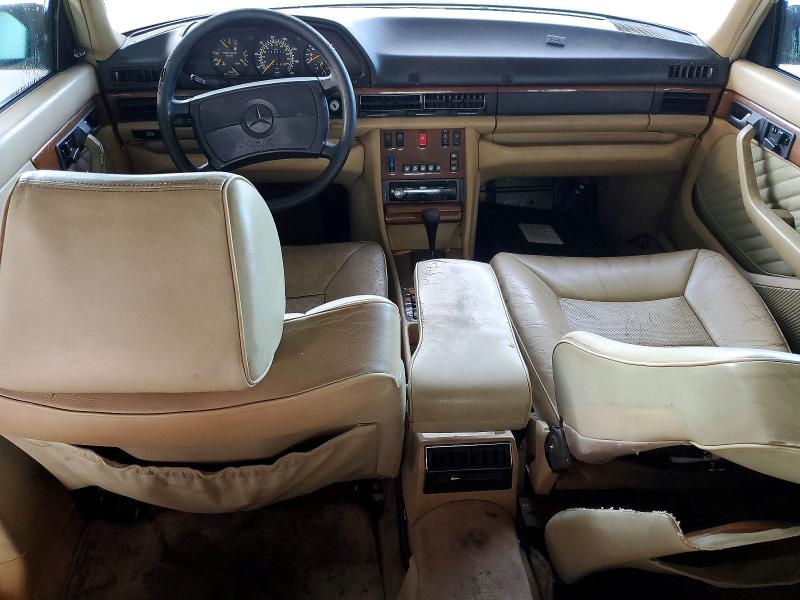 Photo 8 from auction – 1990 MERCEDES-BENZ 420 with VIN WDBCA35E9LA541304