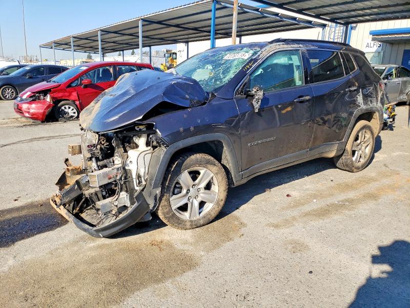 JEEP COMPASS LA 2022 with VIN 3C4NJDBB0NT130024 - Photo from auction
