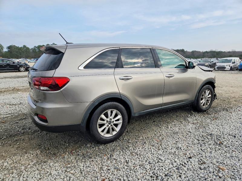 Photo 3 from auction – 2019 KIA SORENTO with VIN 5XYPG4A38KG477086
