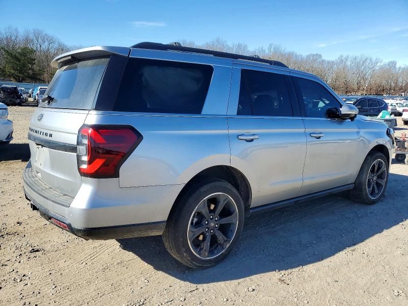 Photo 3 from auction – 2023 FORD EXPEDITION with VIN 1FMJU2A88PEA61033