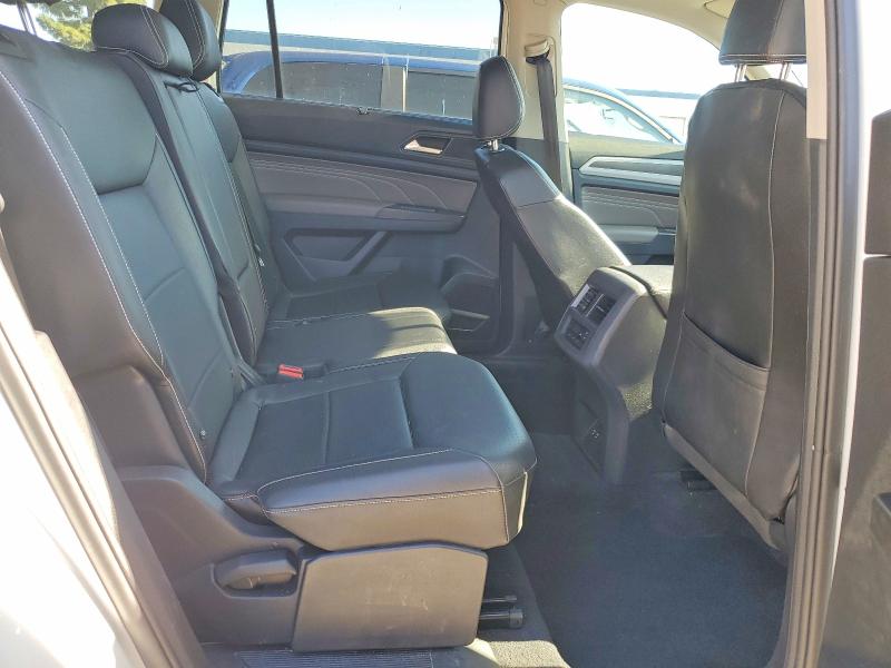Photo 11 from auction – 2023 VOLKSWAGEN ATLAS with VIN 1V2KR2CA6PC525585