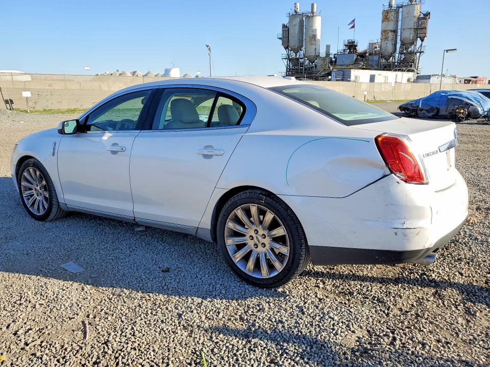 Photo 2 from auction – 2011 LINCOLN MKS with VIN 1LNHL9DR5BG602888
