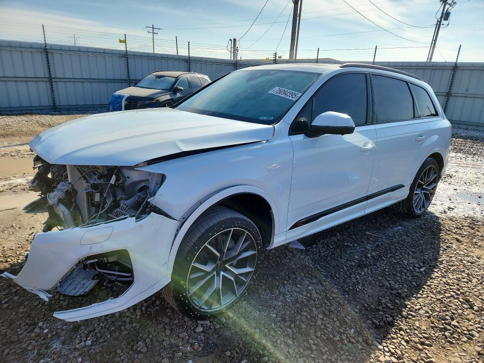 AUDI Q7 2025 with VIN WA1LVBF79SD032630 - Photo from auction