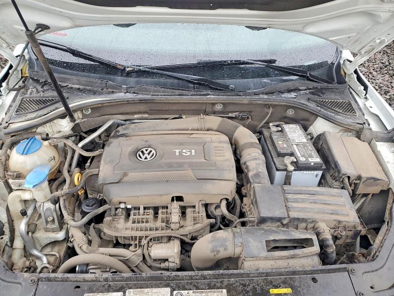 Photo 11 from auction – 2017 VOLKSWAGEN PASSAT with VIN 1VWDT7A33HC060565