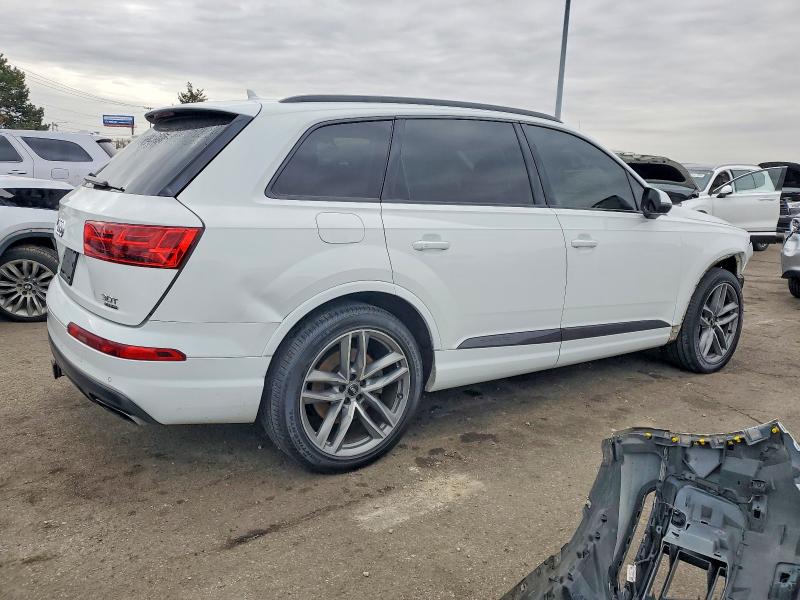 Photo 3 from auction – 2017 AUDI Q7 PRESTIG with VIN WA1VAAF78HD029290
