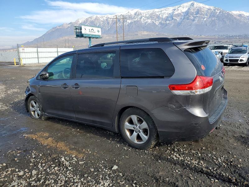 Photo 2 from auction – 2013 TOYOTA SIENNA with VIN 5TDKK3DC9DS376398