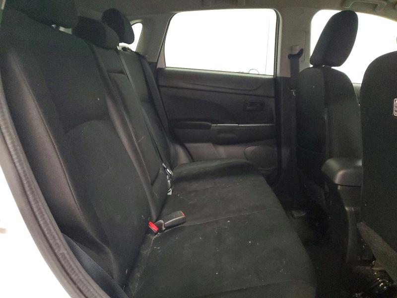 Фото 11 с аукциона – 2015 MITSUBISHI OUTLANDER с VIN 4A4AR3AW7FE058237
