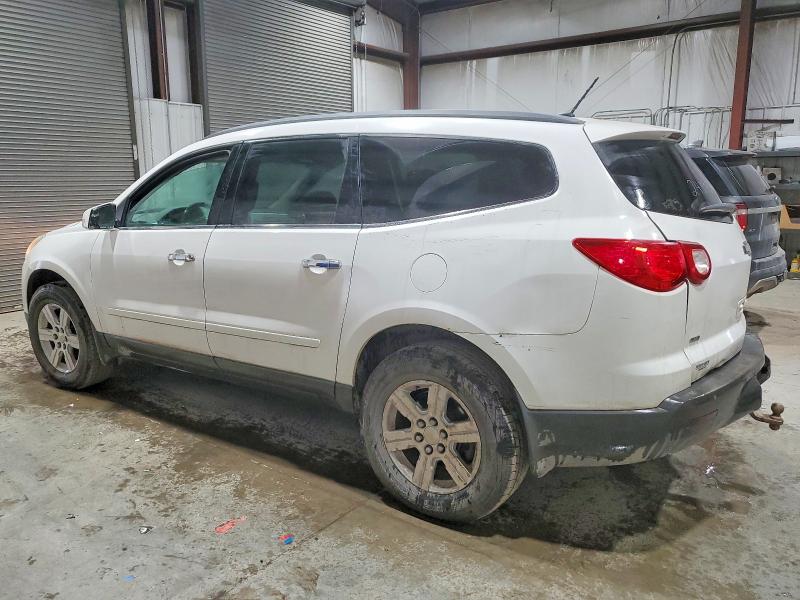 Photo 2 from auction – 2011 CHEVROLET TRAVERSE with VIN 1GNKVJED5BJ243951