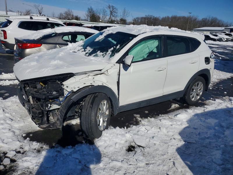 HYUNDAI TUCSON SE 2020 with VIN KM8J2CA43LU212563 - Photo from auction