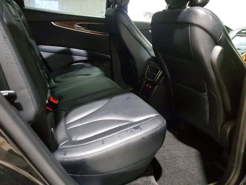 Photo 11 from auction – 2018 LINCOLN MKX with VIN 2LMPJ8KR2JBL13086