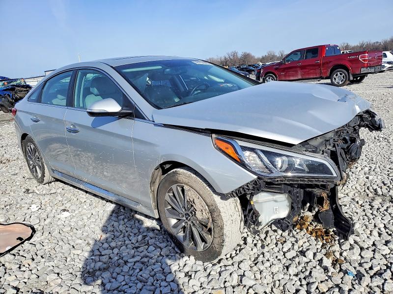 Photo 4 from auction – 2016 HYUNDAI SONATA with VIN 5NPE34AF3GH390113
