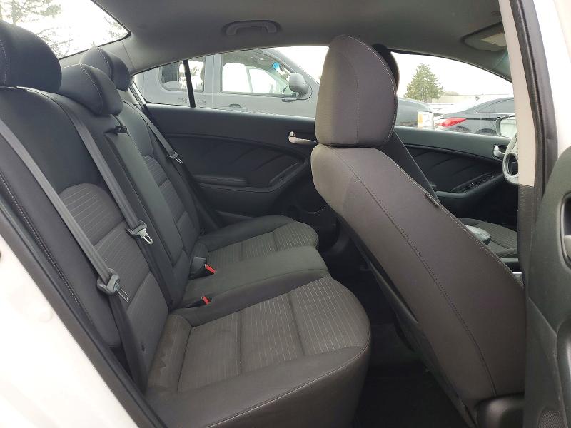 Photo 10 from auction – 2017 KIA FORTE with VIN 3KPFL4A70HE100073