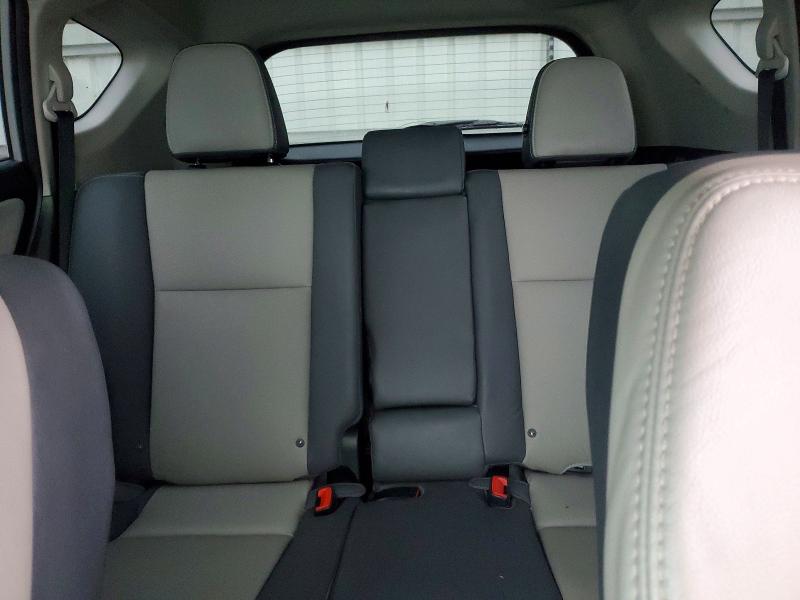 Photo 10 from auction – 2015 TOYOTA RAV4 LIMIT with VIN 2T3YFREV4FW216027