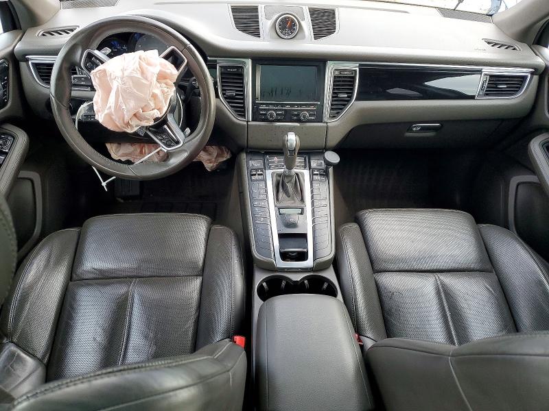 Photo 8 from auction – 2016 PORSCHE MACAN with VIN WP1AB2A56GLB51095