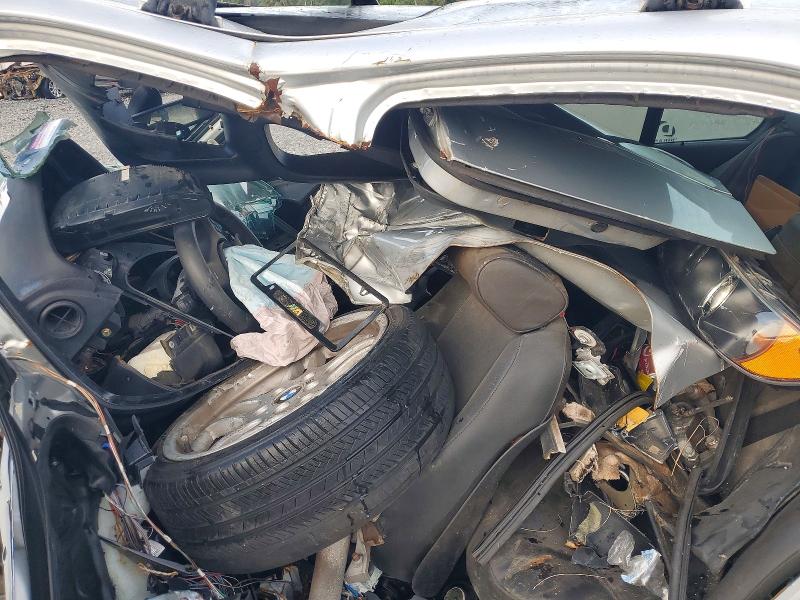 Photo 12 from auction – 2002 BMW 540 with VIN WBADN53452GF70049