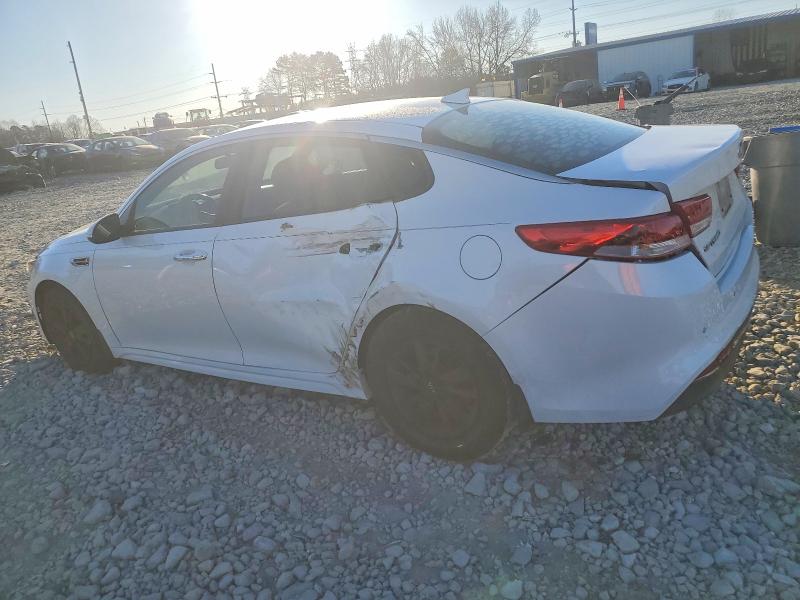 Photo 2 from auction – 2017 KIA OPTIMA with VIN 5XXGT4L30HG137727