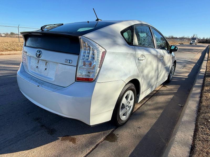 Photo 4 from auction – 2011 TOYOTA PRIUS with VIN JTDKN3DUXB5300949