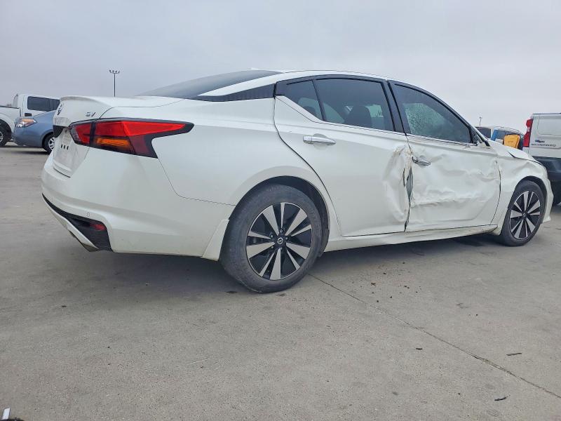Photo 3 from auction – 2019 NISSAN ALTIMA SV with VIN 1N4BL4DV5KN311352
