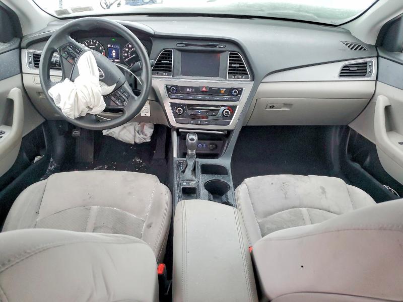 Photo 8 from auction – 2017 HYUNDAI SONATA SE with VIN 5NPE24AF4HH592379